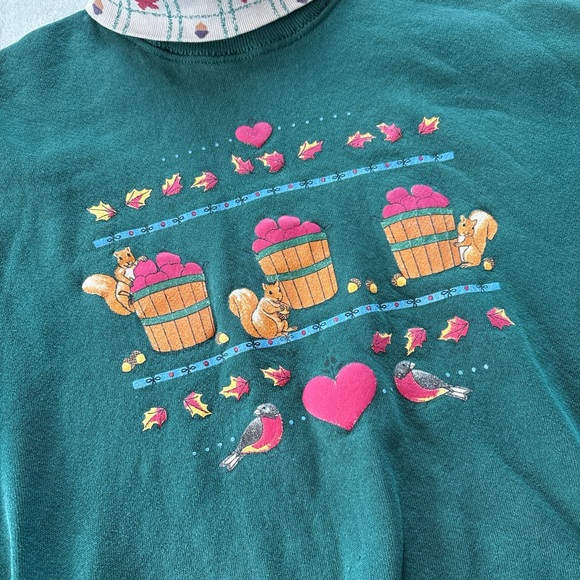 Gopher Sport Sweaters - Vintage Gopher Sport Medium Green Squirrel Apple Turtleneck Pullover Sweater
